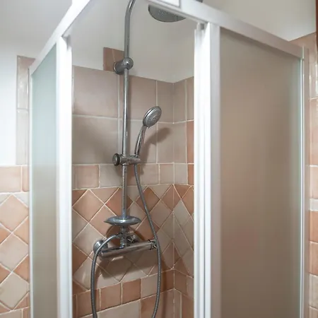 Domoruja B&B 3*